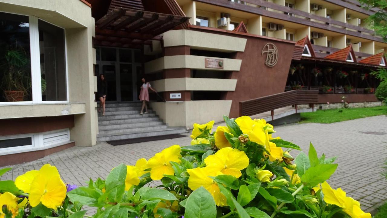 Hotel Ciucas BaileTusnad Exterior photo